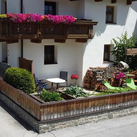 Webershof Apartamento Umhausen Exterior foto