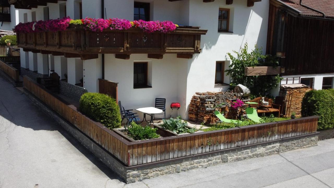 Webershof Apartamento Umhausen Exterior foto